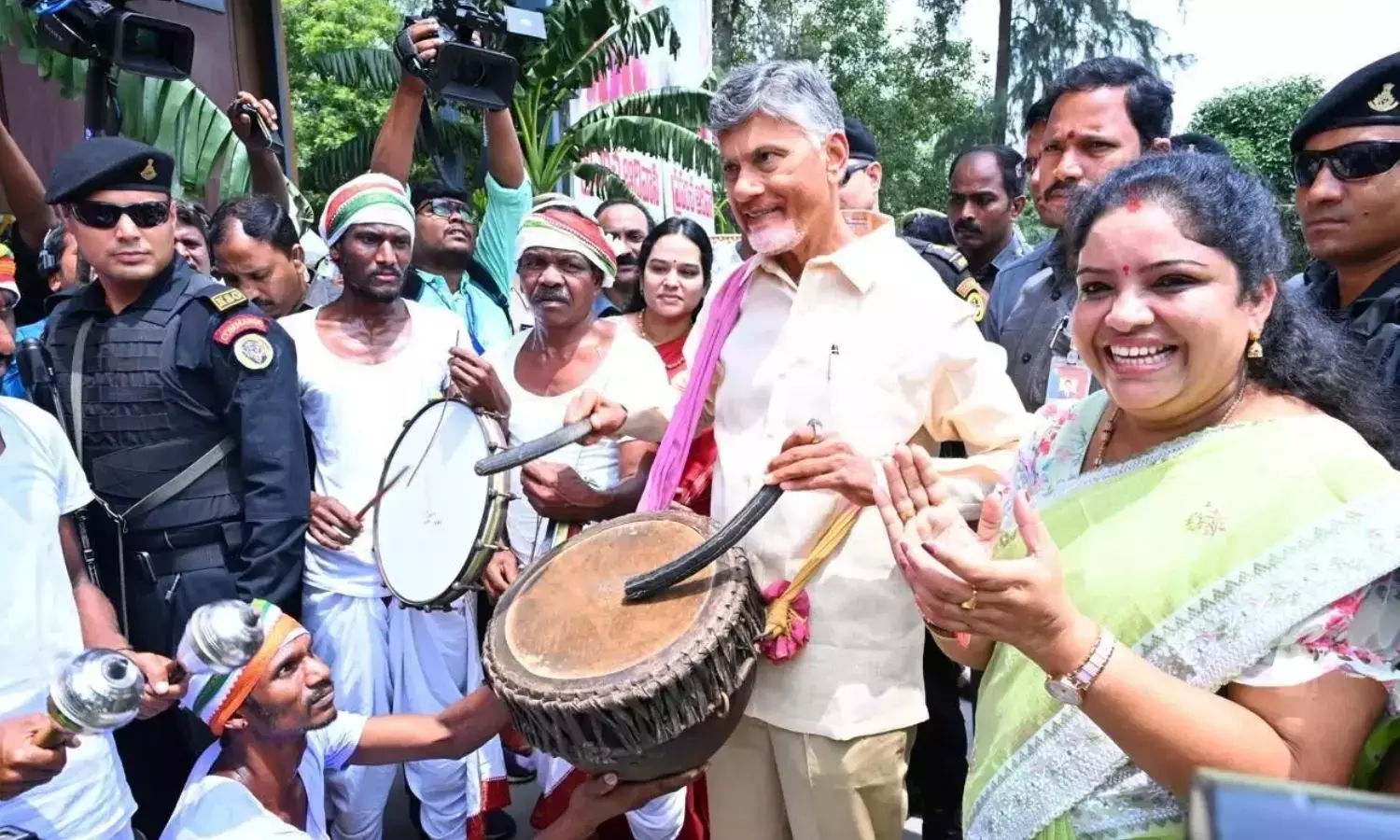 AP CM चंद्रबाबू ने जनजातीय उत्थान और विकास लक्ष्यों पर प्रकाश डाला