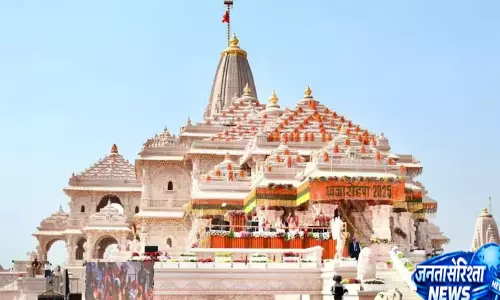 दान चोरी मामले के बाद राम मंदिर में बदली व्यवस्था SBI के 10 कर्मचारी करेंगे गणना दान चोरी मामले के बाद राम मंदिर में बदली व्यवस्था SBI के 10 कर्मचारी करेंगे गणना