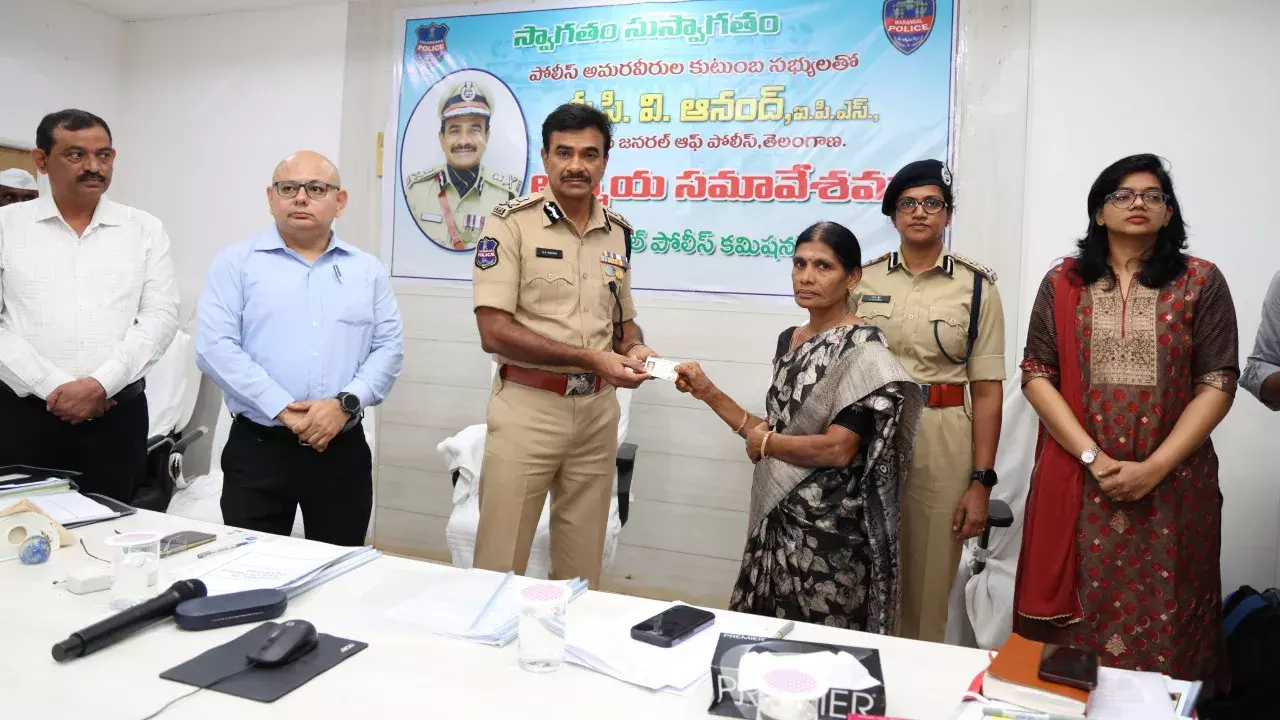 Telangana: पुलिस शहीदों के परिवारों के लिए पोर्टल लॉन्च किया