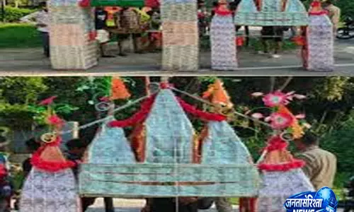 सहारनपुर में नोटों वाली कांवड़ का जलवा 2.70 लाख रुपये से हुई सजावट सहारनपुर में नोटों वाली कांवड़ का जलवा 2.70 लाख रुपये से हुई सजावट