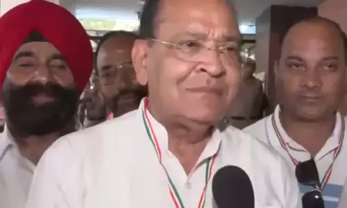 यशपाल आर्या ने खरगे से मुलाकात के बाद सरकार पर साधा निशाना यशपाल आर्या ने खरगे से मुलाकात के बाद सरकार पर साधा निशाना