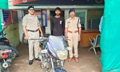 कचना में बजाज पल्सर चोरी करने वाला शातिर चोर गिरफ्तार