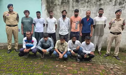 CG BREAKING: साइबर ठगी मामले में म्यूल खाते के 13 धारक गिरफ्तार CG BREAKING: साइबर ठगी मामले में म्यूल खाते के 13 धारक गिरफ्तार