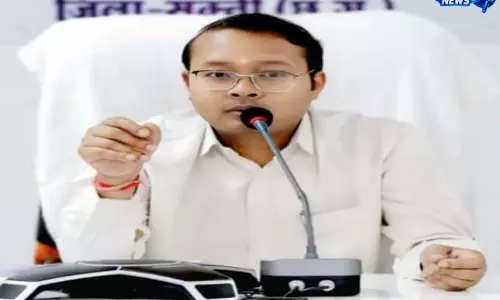 विश्व आदिवासी दिवस पर सक्ती कलेक्टर की बड़ी पहल, हर साल देंगे 10 हजार रुपये विश्व आदिवासी दिवस पर सक्ती कलेक्टर की बड़ी पहल, हर साल देंगे 10 हजार रुपये