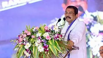 NEET विवाद पर धर्मेंद्र प्रधान ने तोड़ी चुप्पी NEET विवाद पर धर्मेंद्र प्रधान ने तोड़ी चुप्पी