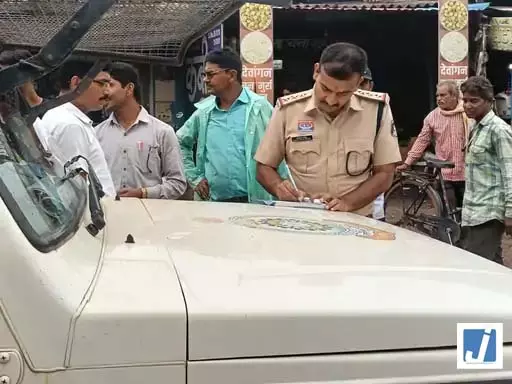 नाबालिगों के हाथ में गाड़ी की चाबी देना पड़ेगा भारी, बालोद पुलिस ने की अभिभावकों पर कार्रवाई नाबालिगों के हाथ में गाड़ी की चाबी देना पड़ेगा भारी, बालोद पुलिस ने की अभिभावकों पर कार्रवाई