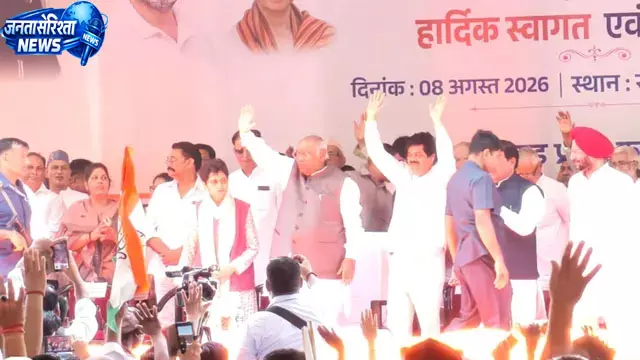 हल्द्वानी की विजय शंखनाद रैली से कांग्रेस ने साधा कुमाऊं, तराई से सीमांत तक शक्ति प्रदर्शन हल्द्वानी की विजय शंखनाद रैली से कांग्रेस ने साधा कुमाऊं, तराई से सीमांत तक शक्ति प्रदर्शन