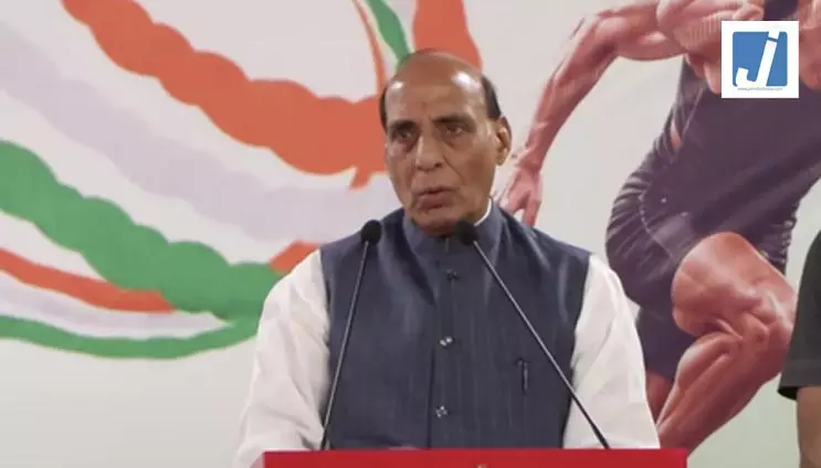 हमने पाकिस्तान में बैठे आतंकियों और उनके सरपरस्तों को नेस्तनाबूत कियाः राजनाथ सिंह हमने पाकिस्तान में बैठे आतंकियों और उनके सरपरस्तों को नेस्तनाबूत कियाः राजनाथ सिंह