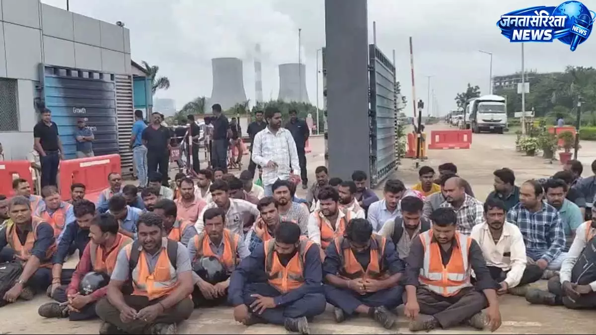 पावर प्लांट में हाईवा की टक्कर से मजदूर की मौत पावर प्लांट में हाईवा की टक्कर से मजदूर की मौत