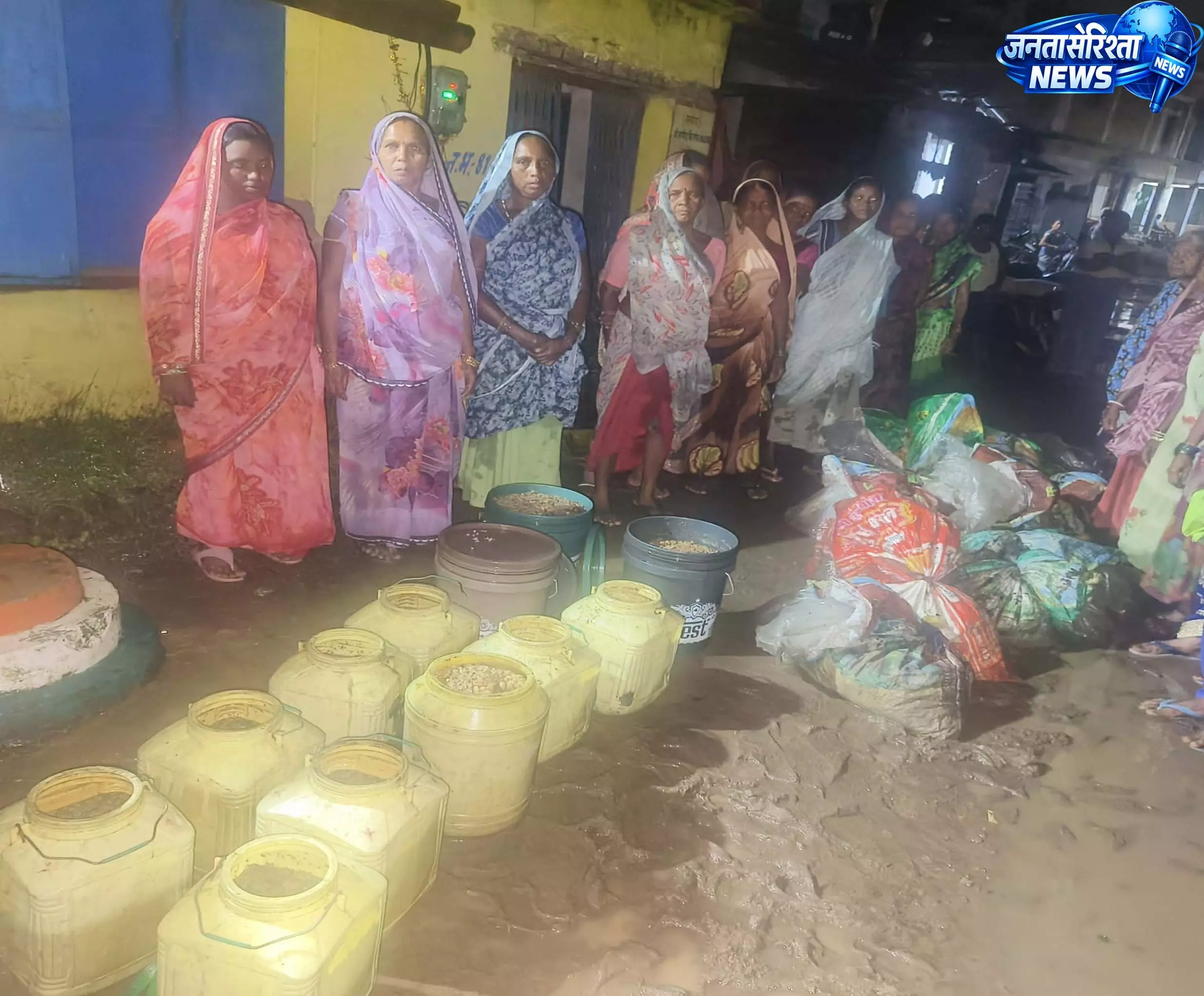 ऑपरेशन आघात के तहत रायगढ़ के गेजामुड़ा में चलाया गया नशामुक्ति अभियान ऑपरेशन आघात के तहत रायगढ़ के गेजामुड़ा में चलाया गया नशामुक्ति अभियान