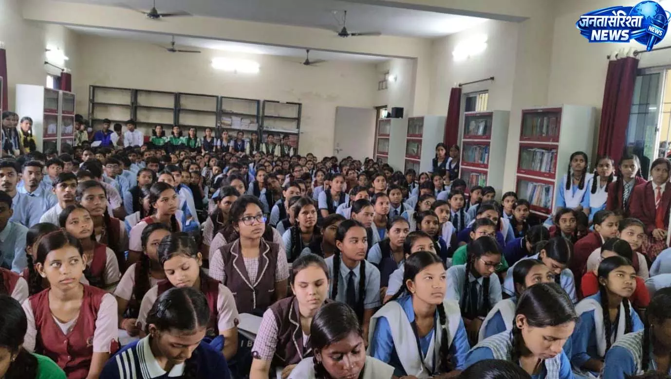 पुसौर में विद्यार्थियों के लिए आयोजित हुआ विशेष मार्गदर्शन कैंप पुसौर में विद्यार्थियों के लिए आयोजित हुआ विशेष मार्गदर्शन कैंप