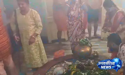 नागांव में शिव भक्तों ने किया जलाभिषेक नागांव में शिव भक्तों ने किया जलाभिषेक