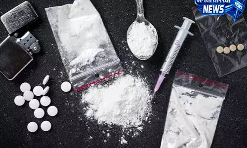ड्रग्स तस्करी पर बड़ी कार्रवाई तेलंगाना में 54 करोड़ की मेफेड्रोन जब्त चार गिरफ्तार ड्रग्स तस्करी पर बड़ी कार्रवाई तेलंगाना में 54 करोड़ की मेफेड्रोन जब्त चार गिरफ्तार