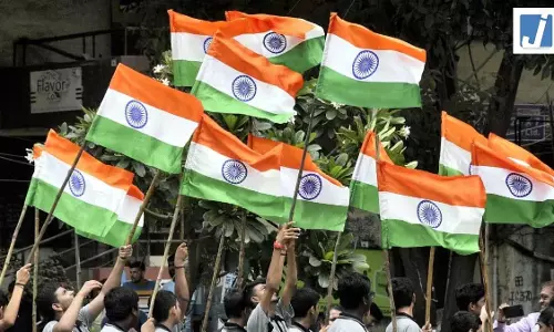 Raipur Tiranga Yatra: आज रायपुर में तीन घंटे बदला रहेगा ट्रैफिक रूट, इन रास्तों से न गुजरें Raipur Tiranga Yatra: आज रायपुर में तीन घंटे बदला रहेगा ट्रैफिक रूट, इन रास्तों से न गुजरें