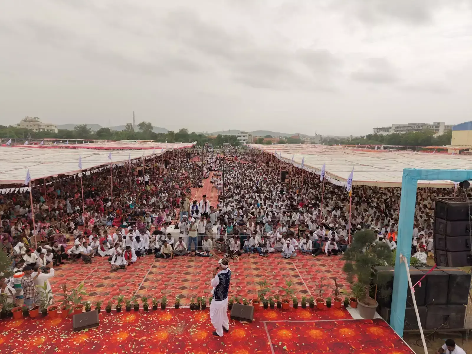 Dungarpur: डूंगरपुर में आदिवासी दिवस पर उमड़ा जनसैलाब, उठी भील प्रदेश की आवाज