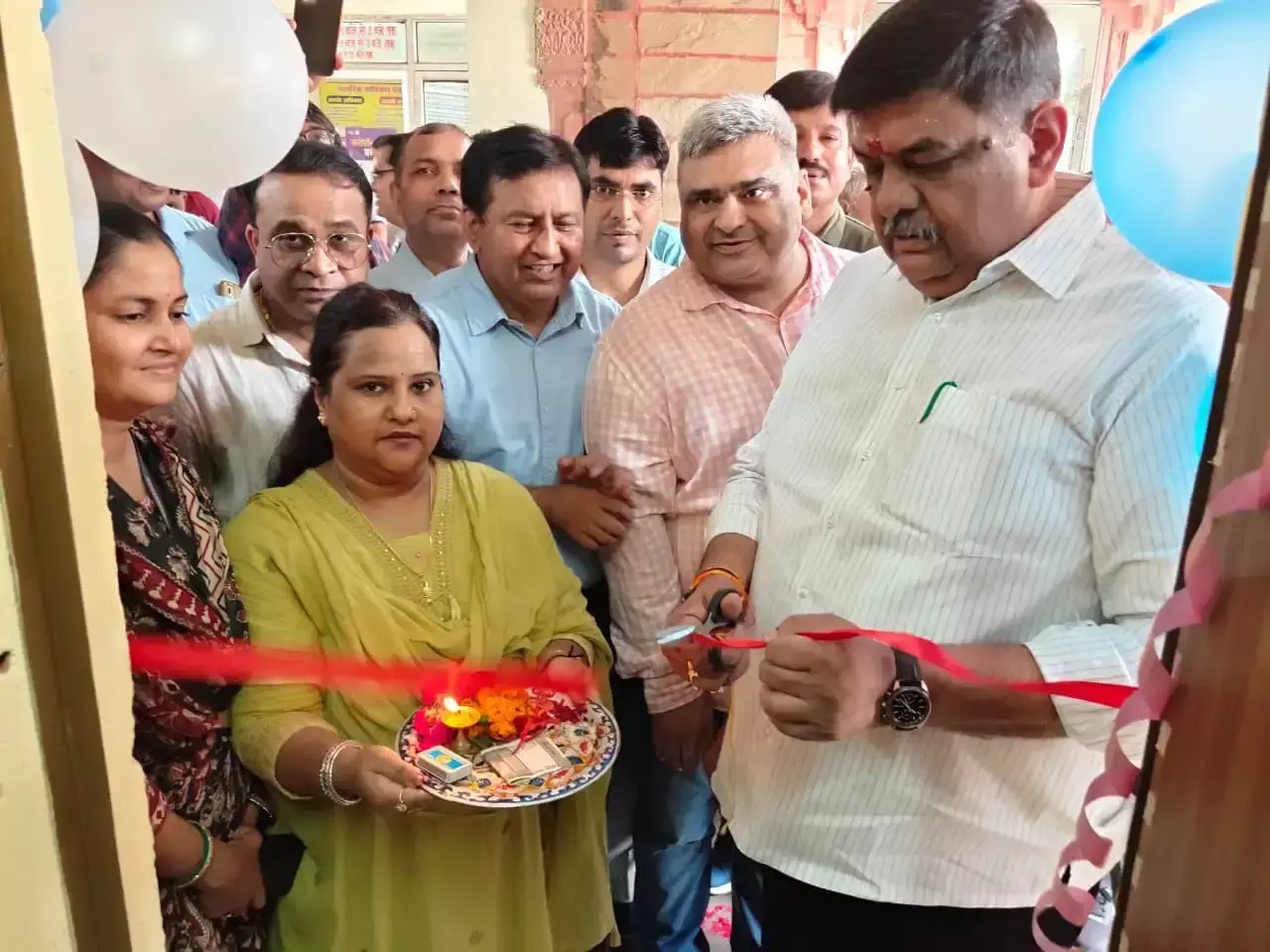 Alwar: अलवर सामान्य चिकित्सालय में निःशुल्क दवा वितरण व्यवस्था का विस्तार Alwar: अलवर सामान्य चिकित्सालय में निःशुल्क दवा वितरण व्यवस्था का विस्तार