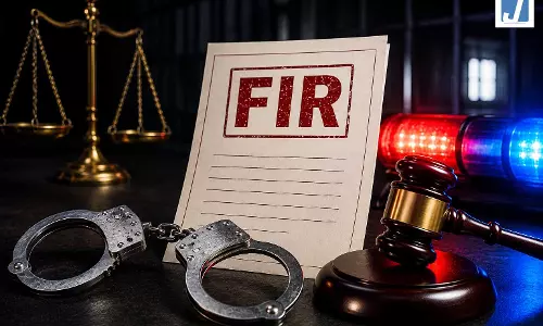VIP रोड के क्लब में लोहे की रेलिंग गिरने से हादसा