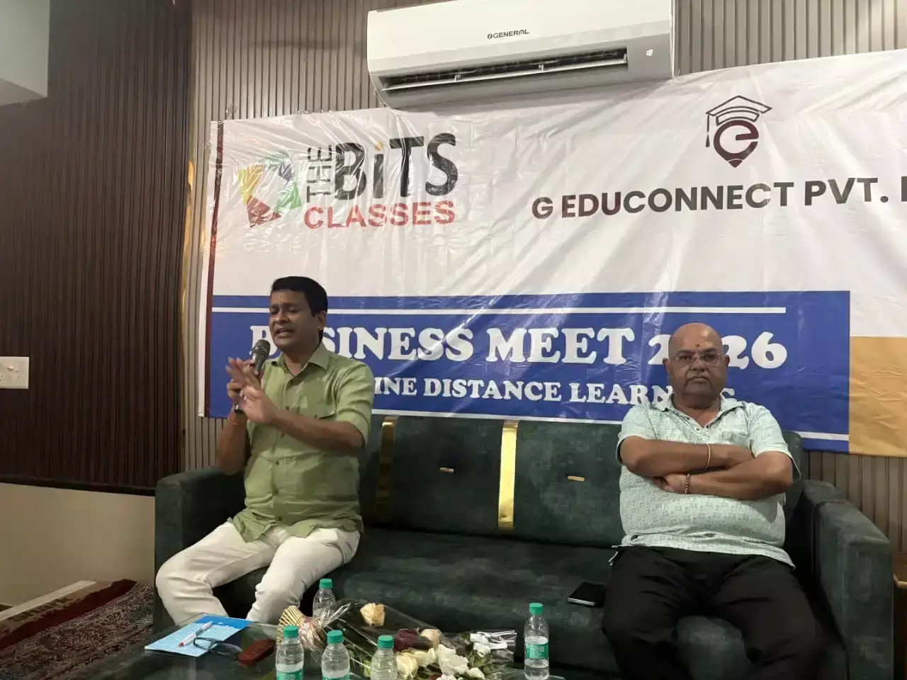 Bikaner: बीकानेर में बिजनेस मीट-2026 का आगाज, कारोबारी गतिविधियों पर फोकस Bikaner: बीकानेर में बिजनेस मीट-2026 का आगाज, कारोबारी गतिविधियों पर फोकस