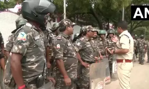विधानसभा मार्च शुरू, छात्रों का जमावड़ा, पुलिस हाई अलर्ट पर विधानसभा मार्च शुरू, छात्रों का जमावड़ा, पुलिस हाई अलर्ट पर