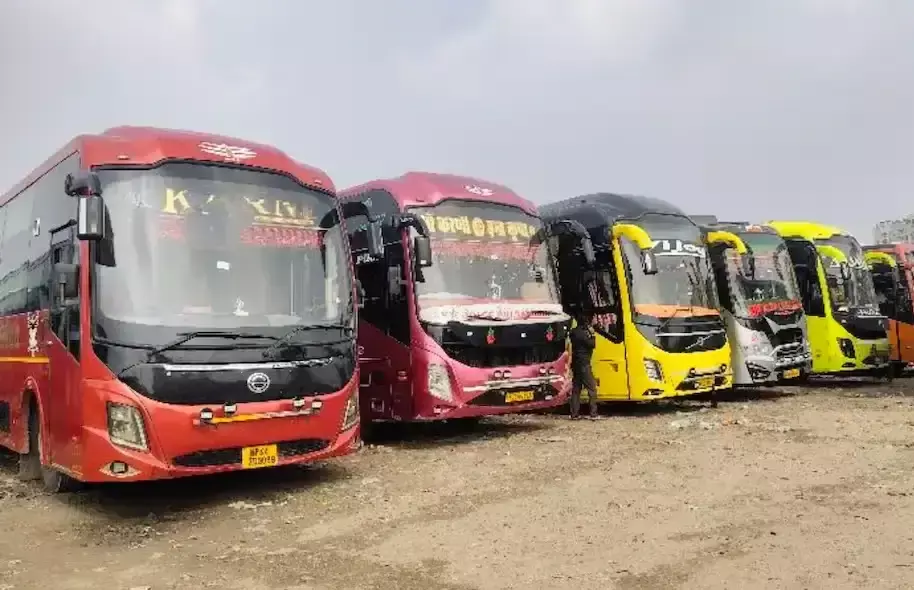 Jaipur: 10 अगस्त की रात से निजी बसों का संचालन ठप, ऑपरेटरों ने किया हड़ताल का ऐलान