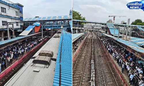 मुंबई लोकल सेवाएं प्रभावित, तकनीकी खराबी से यात्री परेशान मुंबई लोकल सेवाएं प्रभावित, तकनीकी खराबी से यात्री परेशान