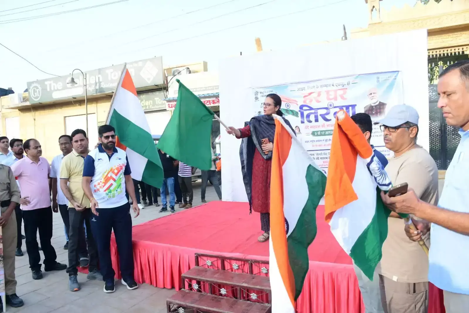 Jaisalmer: जैसलमेर में तिरंगा रैली का आयोजन, उमड़ा देशभक्ति का उत्साह Jaisalmer: जैसलमेर में तिरंगा रैली का आयोजन, उमड़ा देशभक्ति का उत्साह