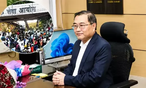 JPSC के पूर्व अध्यक्ष एल. खियांगते गिरफ्तार, CID ने हिरासत में लेकर शुरू की पूछताछ JPSC के पूर्व अध्यक्ष एल. खियांगते गिरफ्तार, CID ने हिरासत में लेकर शुरू की पूछताछ