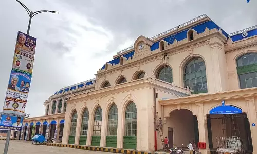 भाठागांव बस स्टैंड में विवाद, नुकीली चीज से हेल्पर पर हमला