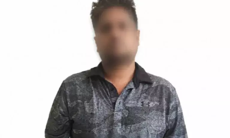 असम में मानव तस्करी का भंडाफोड़: 7 आरोपी गिरफ्तार, 4 नाबालिग मुक्त असम में मानव तस्करी का भंडाफोड़: 7 आरोपी गिरफ्तार, 4 नाबालिग मुक्त