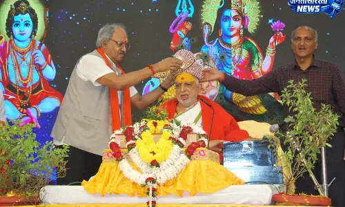 संगीतमय श्रीराम कथा में शामिल हुए बृजमोहन अग्रवाल संगीतमय श्रीराम कथा में शामिल हुए बृजमोहन अग्रवाल