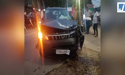 SUV की टक्कर से स्कूटी सवार पूर्व सैनिक की मौत, तीन घायल SUV की टक्कर से स्कूटी सवार पूर्व सैनिक की मौत, तीन घायल