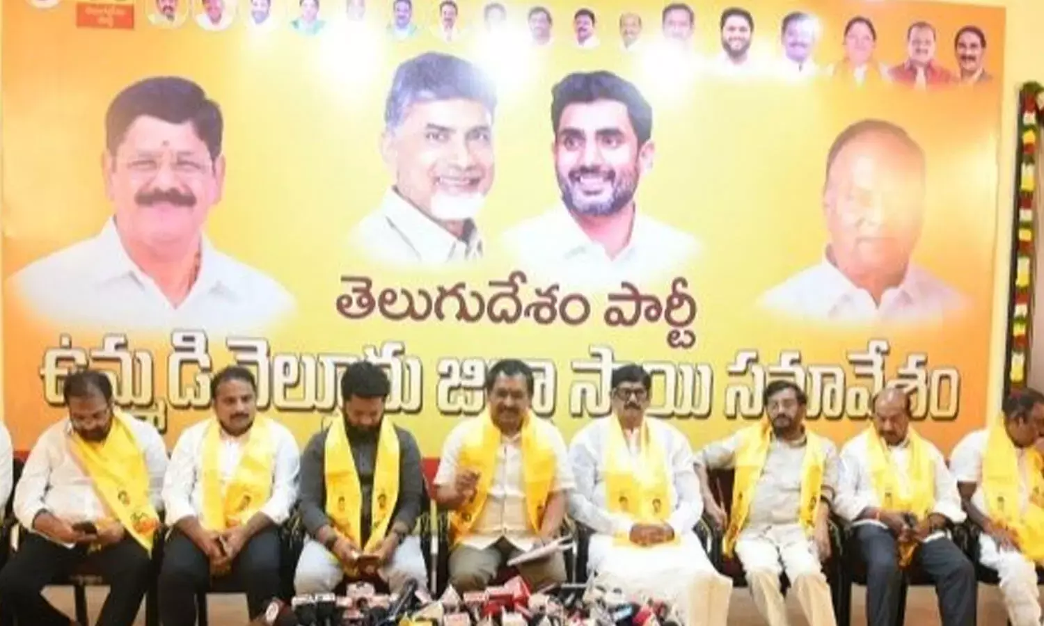 टीडीपी ने YSRCP के विरोध प्रदर्शन को किराए का आंदोलन बताया