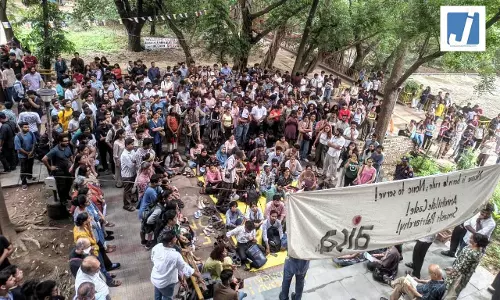 JNU फिर चर्चा में, उमर खालिद की रिहाई की मांग को लेकर नारेबाजी हुई JNU फिर चर्चा में, उमर खालिद की रिहाई की मांग को लेकर नारेबाजी हुई