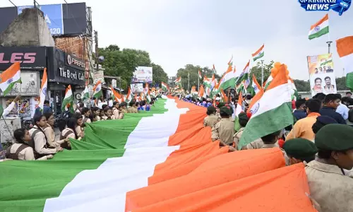 तिरंगे के रंग में रंगा रायपुर, राष्ट्रध्वज के तले एकजुट हुआ जनसैलाब
