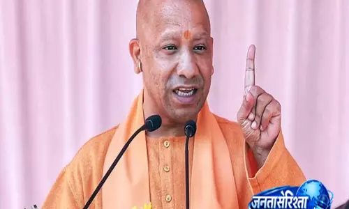 हाउस टैक्स बकाएदारों के लिए योगी सरकार का बड़ा ऐलान हाउस टैक्स बकाएदारों के लिए योगी सरकार का बड़ा ऐलान