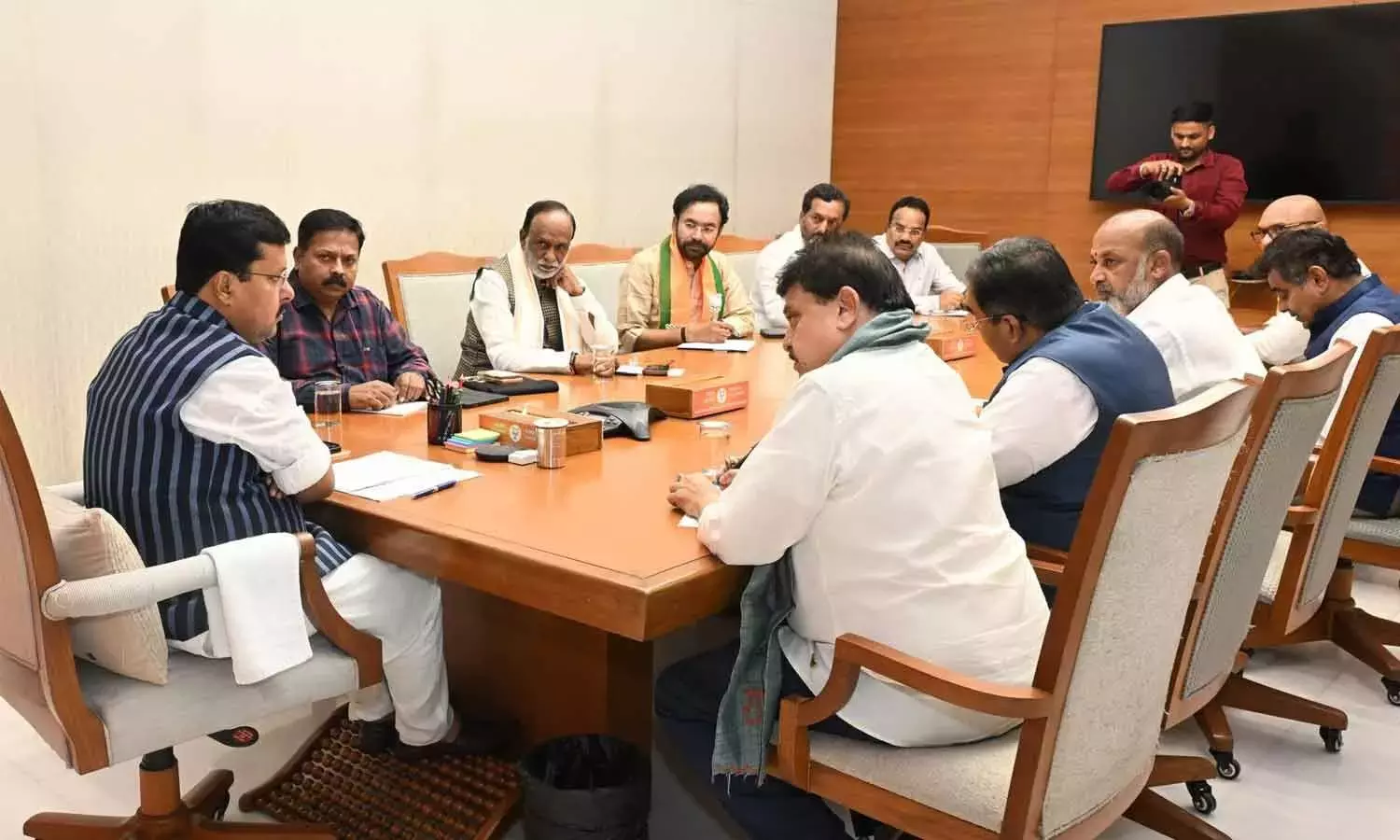 Telangana: नबीन ने टी बीजेपी को सार्वजनिक मुद्दों पर सड़कों पर उतरने के लिए प्रेरित किया Telangana: नबीन ने टी बीजेपी को सार्वजनिक मुद्दों पर सड़कों पर उतरने के लिए प्रेरित किया
