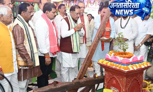 विष्णु सरकार ने बढ़ाया किसानों का मान-खेती किसानी को मिला नया संबल विष्णु सरकार ने बढ़ाया किसानों का मान-खेती किसानी को मिला नया संबल