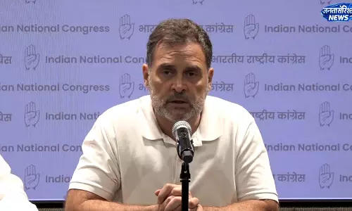झारखंड लाठीचार्ज पर राहुल गांधी का मोदी-शाह पर हमला झारखंड लाठीचार्ज पर राहुल गांधी का मोदी-शाह पर हमला