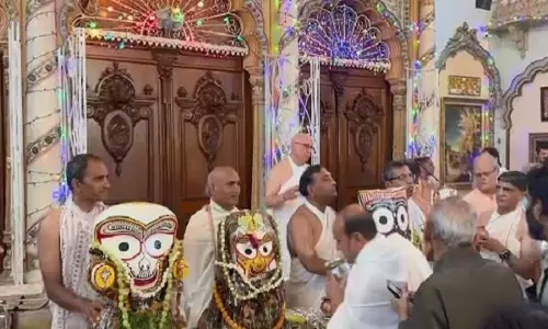 बर्कले में स्नान यात्रा को लेकर विवाद बर्कले में स्नान यात्रा को लेकर विवाद