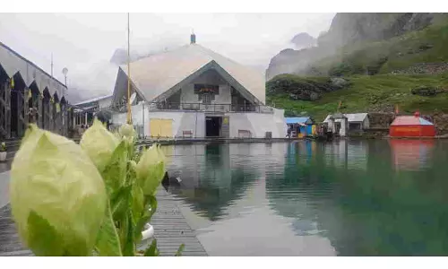 हेमकुंड साहिब यात्रा 10 अक्टूबर को संपन्न होगी; 2.38 लाख से ज़्यादा श्रद्धालुओं ने दर्शन किए।