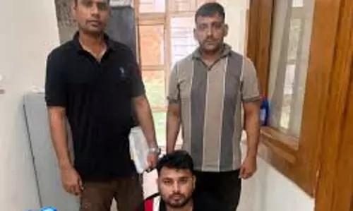 हांसी में मोबाइल एक्टिवेशन के नाम पर ठगी एक गिरफ्तार हांसी में मोबाइल एक्टिवेशन के नाम पर ठगी एक गिरफ्तार