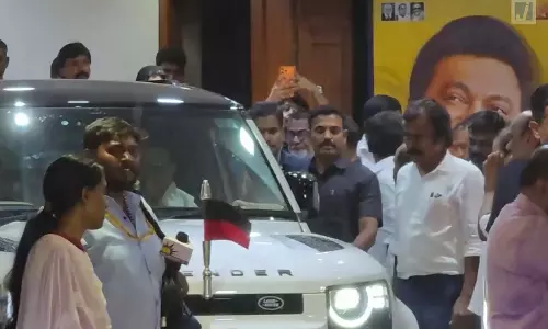 चेन्नई में DMK विधायकों के साथ एमके स्टालिन की बैठक चेन्नई में DMK विधायकों के साथ एमके स्टालिन की बैठक