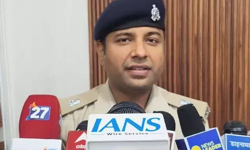 मैनपुरी में संदिग्ध परिस्थितियों में व्यक्ति की मौत, फोरेंसिक टीम ने मौके पर की जांच