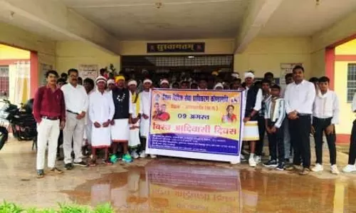 विश्व आदिवासी दिवस पर छात्रों को कानूनी अधिकारों और साइबर सुरक्षा के प्रति किया गया जागरूक विश्व आदिवासी दिवस पर छात्रों को कानूनी अधिकारों और साइबर सुरक्षा के प्रति किया गया जागरूक