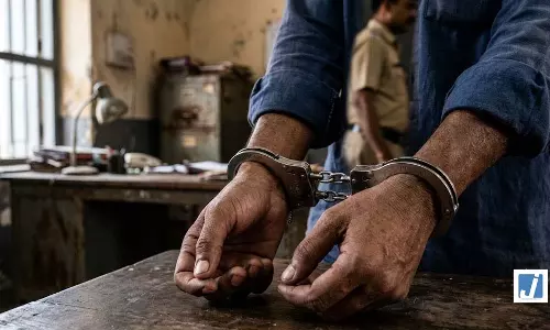 अपहरण और मोबाइल स्नैचिंग पर पुलिस का शिकंजा, 6 आरोपी गिरफ्तार अपहरण और मोबाइल स्नैचिंग पर पुलिस का शिकंजा, 6 आरोपी गिरफ्तार
