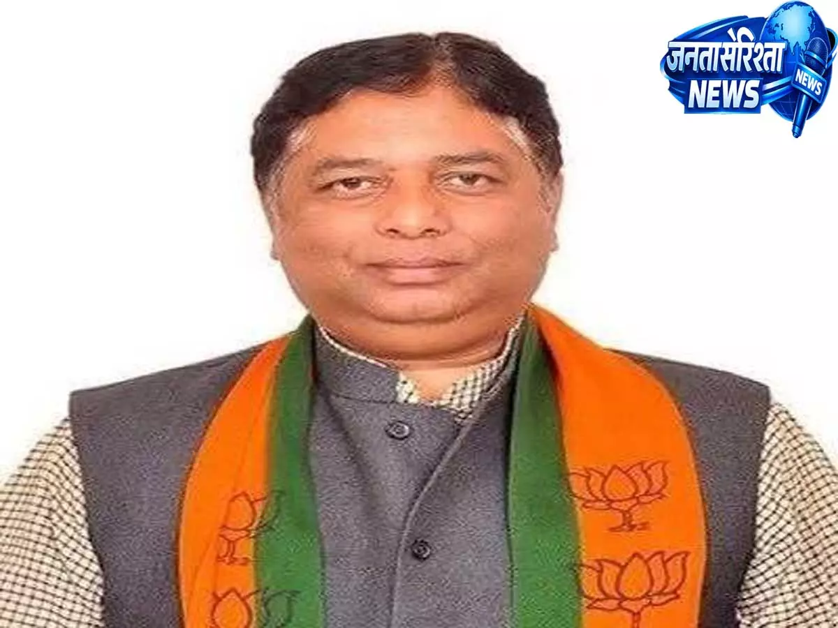 सत शर्मा ने BJP कार्यकर्ताओं को दिया मंत्र नेकां पीडीपी की राजनीति का करें पर्दाफाश सत शर्मा ने BJP कार्यकर्ताओं को दिया मंत्र नेकां पीडीपी की राजनीति का करें पर्दाफाश