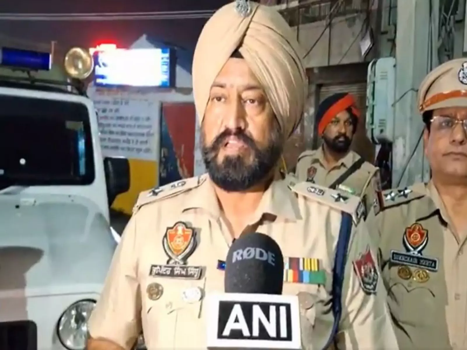 फिरोजपुर में पुलिस मुठभेड़, 2 आरोपी घायल फिरोजपुर में पुलिस मुठभेड़, 2 आरोपी घायल