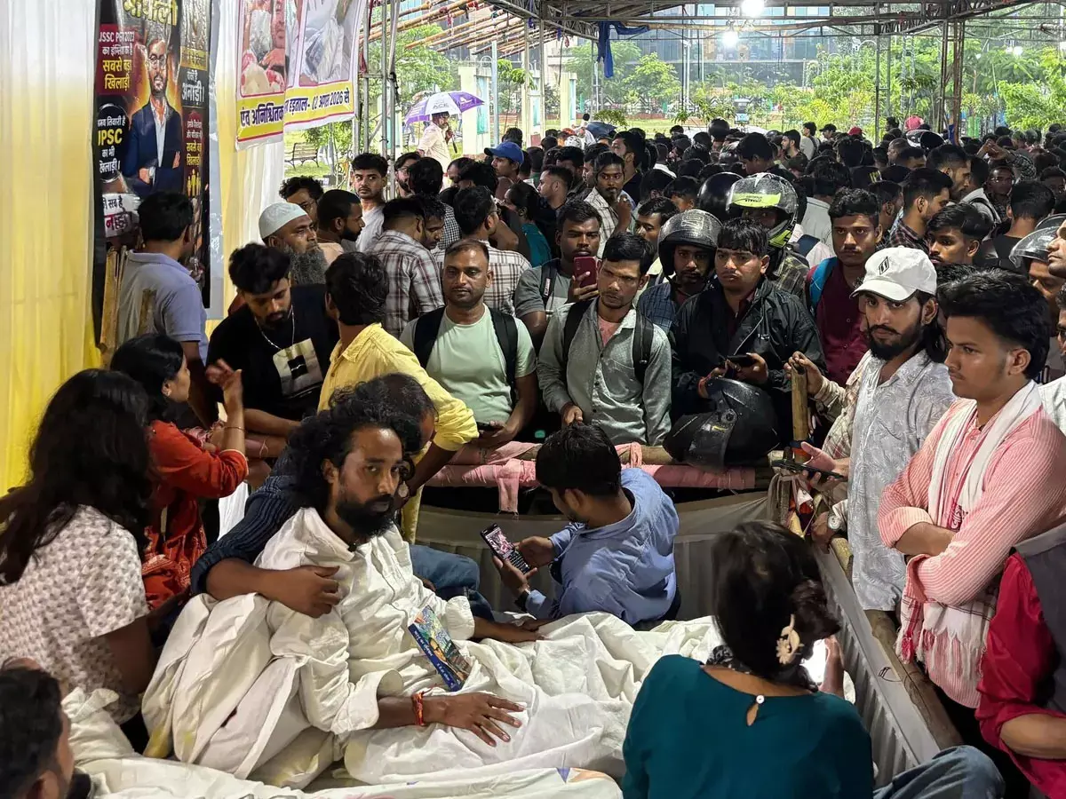 झारखंड में छात्रों के आंदोलन के बीच सरकार ने तीन परीक्षाएं रद्द करने पर जताई सहमति झारखंड में छात्रों के आंदोलन के बीच सरकार ने तीन परीक्षाएं रद्द करने पर जताई सहमति