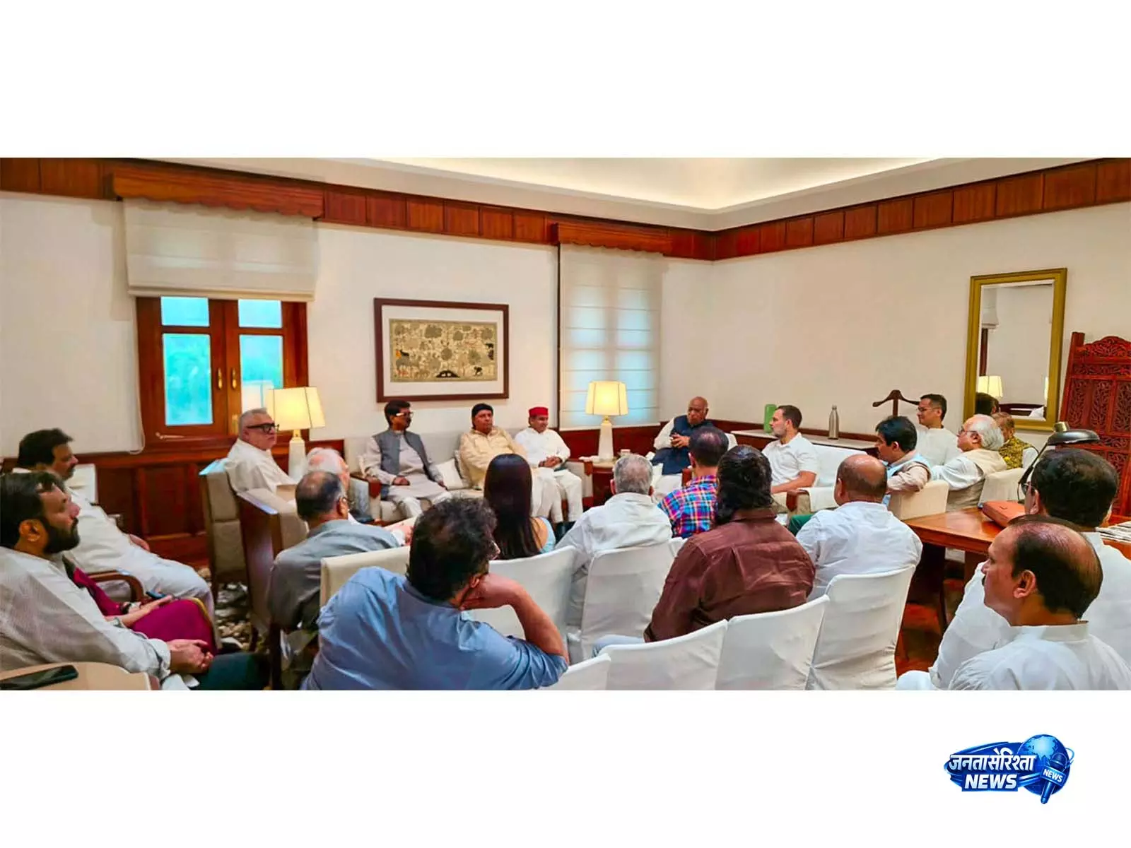 मानसून सत्र के लिए फ्लोर स्ट्रैटेजी तय होगी मानसून सत्र के लिए फ्लोर स्ट्रैटेजी तय होगी