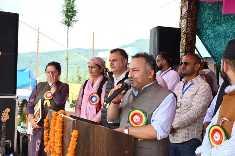 हिमाचल में सड़क-स्वास्थ्य सुविधाओं पर जोर, 8.6 करोड़ की परियोजना शुरू